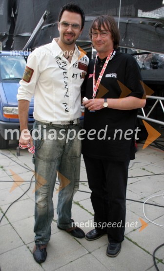 Petar Grašo, hrvaški pevec in Smiljan Kreže, organizatorRadio City koncert