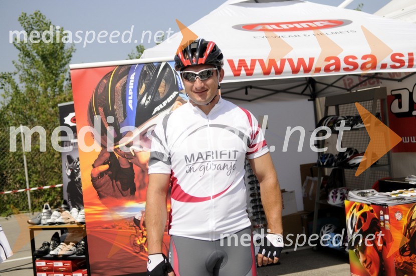 Primož Kozmus, svetovni in olimpijski prvak v metu kladivaMaraton Franja 2010