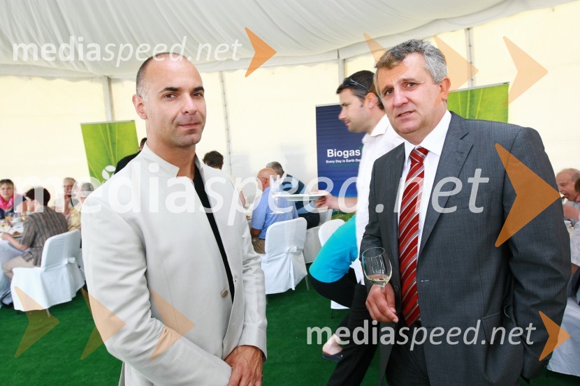 Igor Kenda, lastnik agencije Doberman Creative Company in Andrej Kleindienst, direktor podružnice NLB PodravjeOdprtje bioplinske elektrarne Organica - Petač
