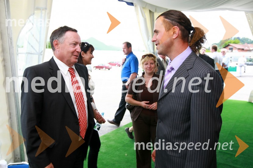 Pavel Martinuč, direktor poslovne mreže NLB d.d. in Miha Petač, lastnik bioplinske elektrarne Organica - PetačOdprtje bioplinske elektrarne Organica - Petač