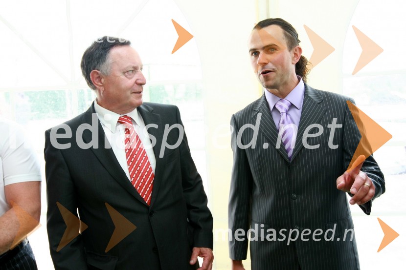 Pavel Martinuč, direktor poslovne mreže NLB d.d. in Miha Petač, lastnik bioplinske elektrarne Organica - PetačOdprtje bioplinske elektrarne Organica - Petač