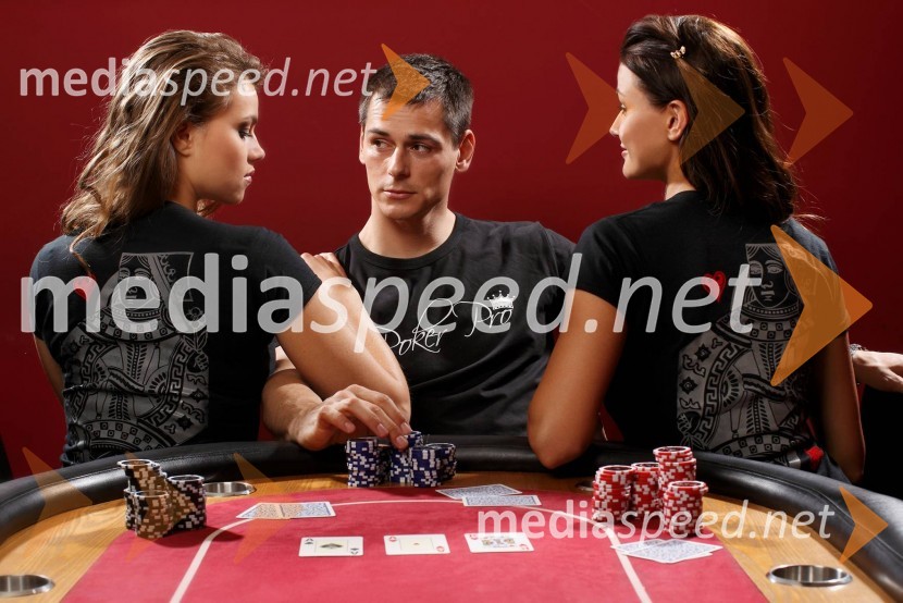 Tina Petelin, Miss Slovenije 2009, fant Adam Vengust in ...Tina Petelin, Miss Slovenije 2009 in njen fant Adam Vengust obvladata poker