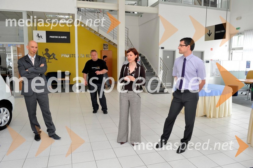 ..., Nina Šarabon, odgovorna za odnose z javnostmi znamke Renault v Sloveniji in Nenad Milosavljević, direktor Avtotehnike CeljeRenault Master in Renault Trafic