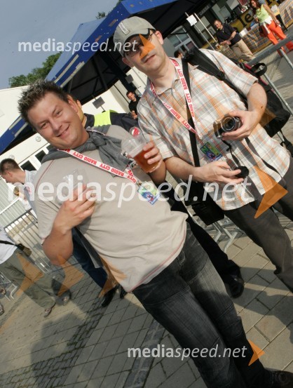 Miro Kodrič, novinar Net Tv in Dario Černuta - Daxa, glavni in odgovorni urednik radia Net FMRadio City koncert