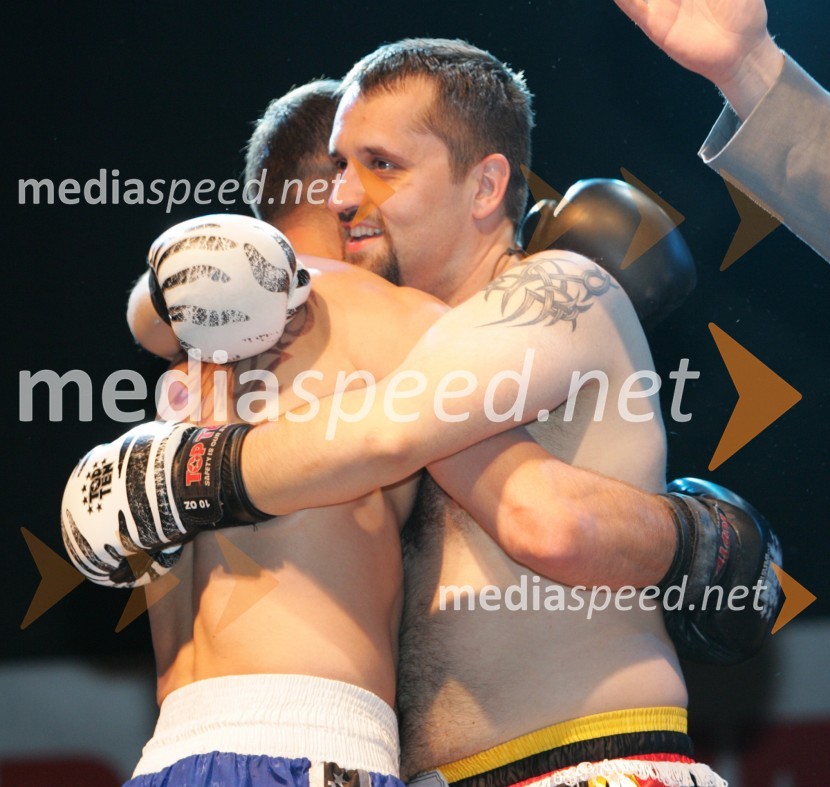 Dejan Vedlin, moderator Radia City ter član ekipe Reporter Milan in Dejan Zavec, boksarRadio City koncert