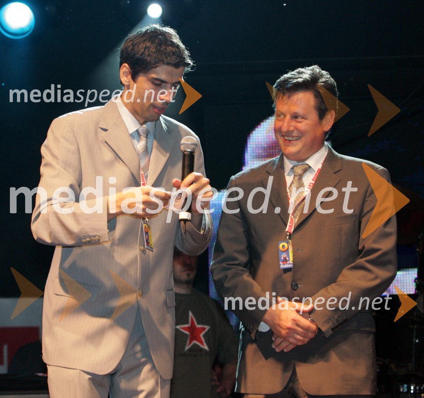 Bor Greiner, odgovorni urednik Radia City in Gregor Pivec, direktor Splošne bolnišnice MariborRadio City koncert