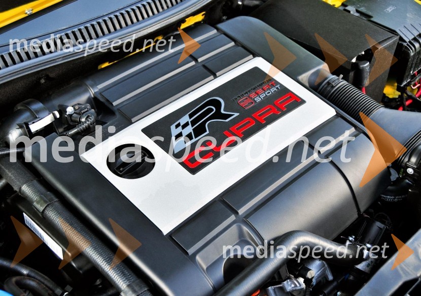 Seat Leon Cupra RSeat Leon Cupra R