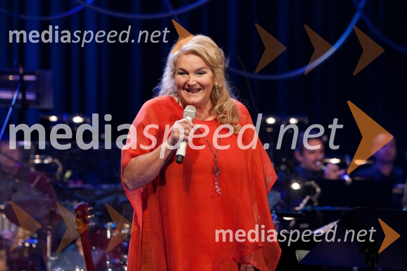 Elda Viler, pevkaPoletna noč 2010, koncert v čast Mojmiru Sepetu