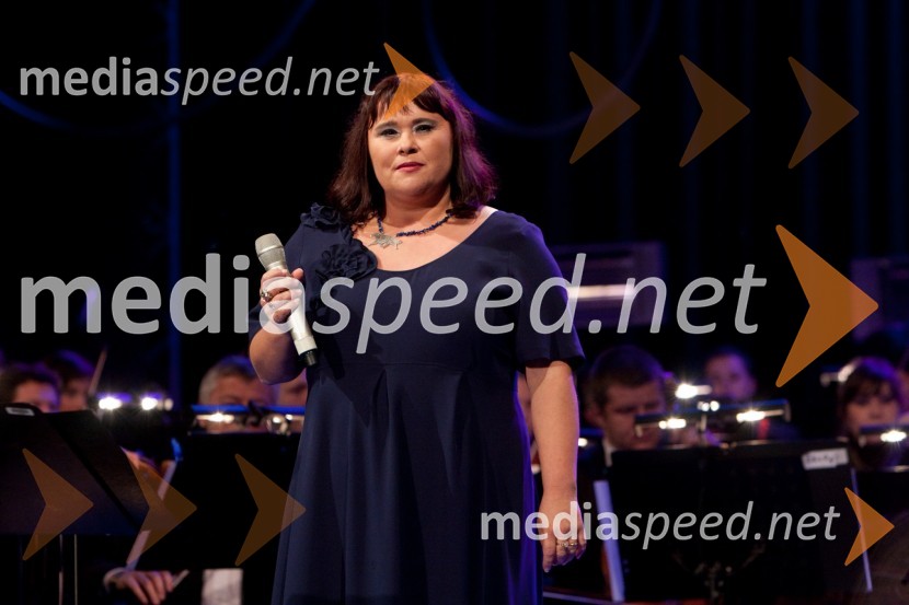 Mia Žnidaršič, pevkaPoletna noč 2010, koncert v čast Mojmiru Sepetu