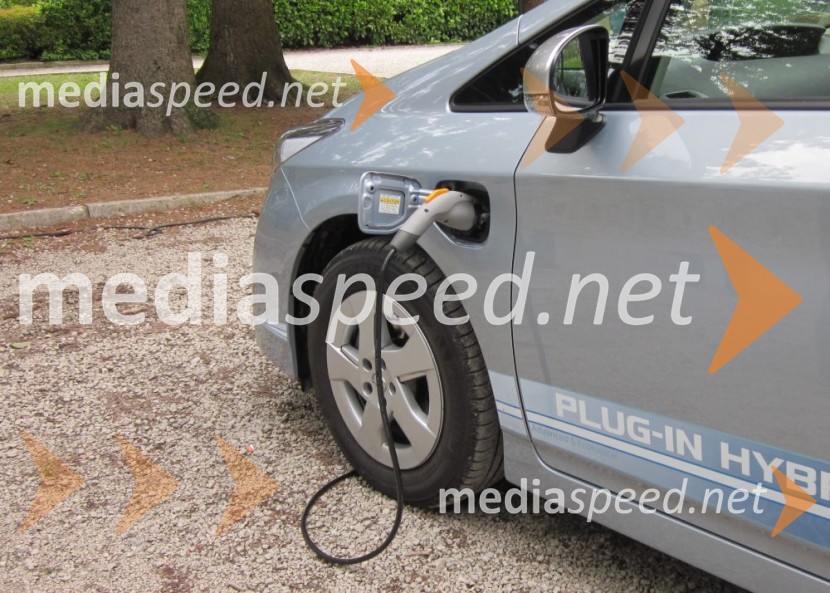 Toyota Prius plug-inToyota Prius plug-in