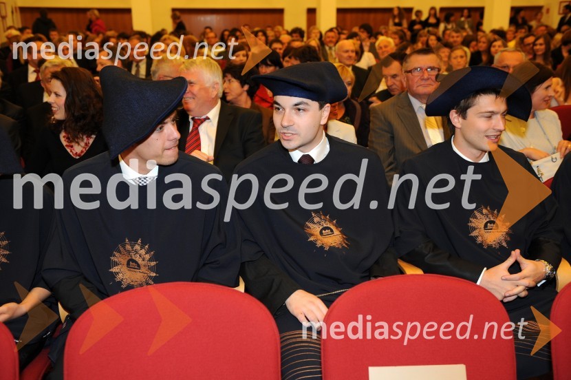 Diplomanti Medicinske fakultete Univerze v MariboruPrva podelitev diplom diplomantom Medicinske fakultete Univerze v Mariboru