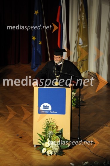 Prof. dr. Ivan Rozman, rektor Univerze v MariboruPrva podelitev diplom diplomantom Medicinske fakultete Univerze v Mariboru