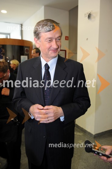 Dr. Danilo Türk, predsednik Republike SlovenijePrva podelitev diplom diplomantom Medicinske fakultete Univerze v Mariboru