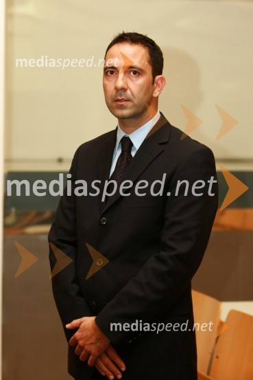 Dr. Gabrijel Dukarič, Ekonomsko - poslovna fakulteta Univerze v MariboruUniverza v Mariboru: Promocija doktorjev znanosti, junij 2010