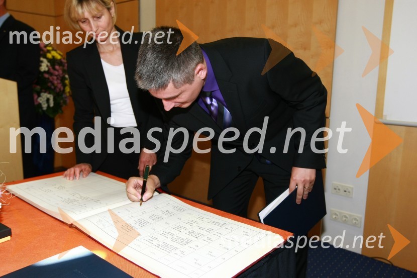 Dr. Borko Boškovič, Fakulteta za elektrotehniko, računalništvo in informatiko Univerze v MariboruUniverza v Mariboru: Promocija doktorjev znanosti, junij 2010