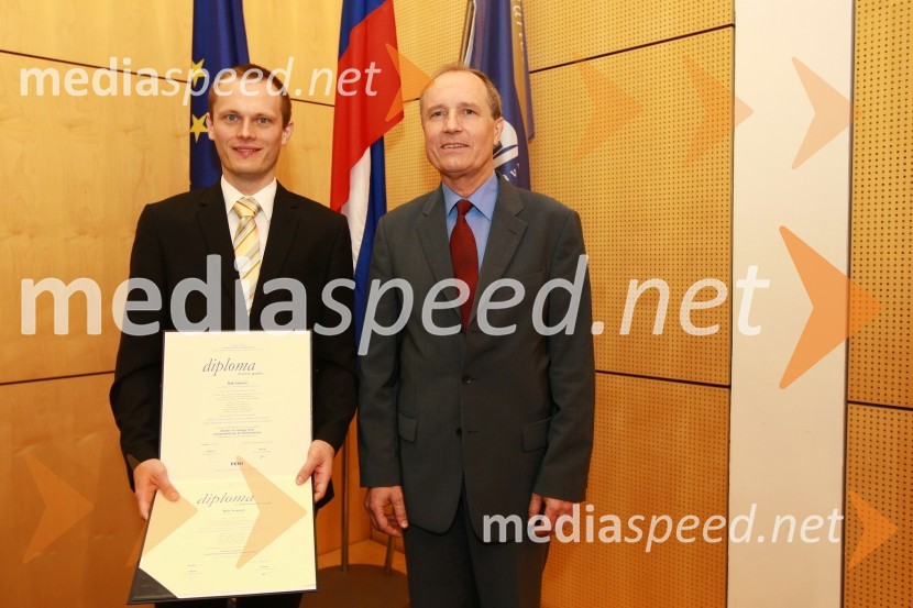 Dr. Rok Istenič, Fakulteta za elektrotehniko, računalništvo in informatiko Univerze v Mariboru in prof. dr. Damjan Zazula, Fakulteta za elektrotehniko, računalništvo in informatiko Univerze v MariboruUniverza v Mariboru: Promocija doktorjev znanosti, junij 2010