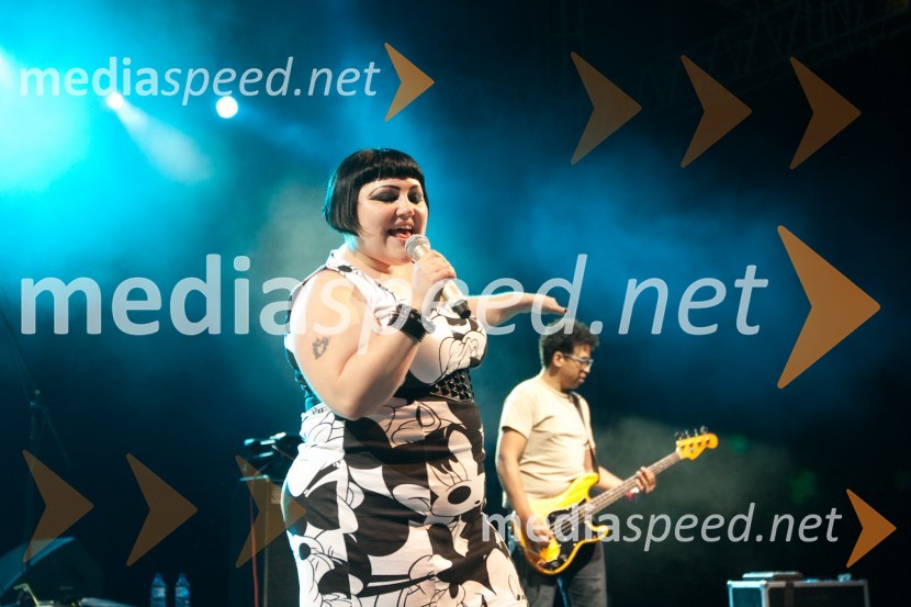 Beth Ditto, pevka skupine GossipItak džabest, koncert skupine Gossip