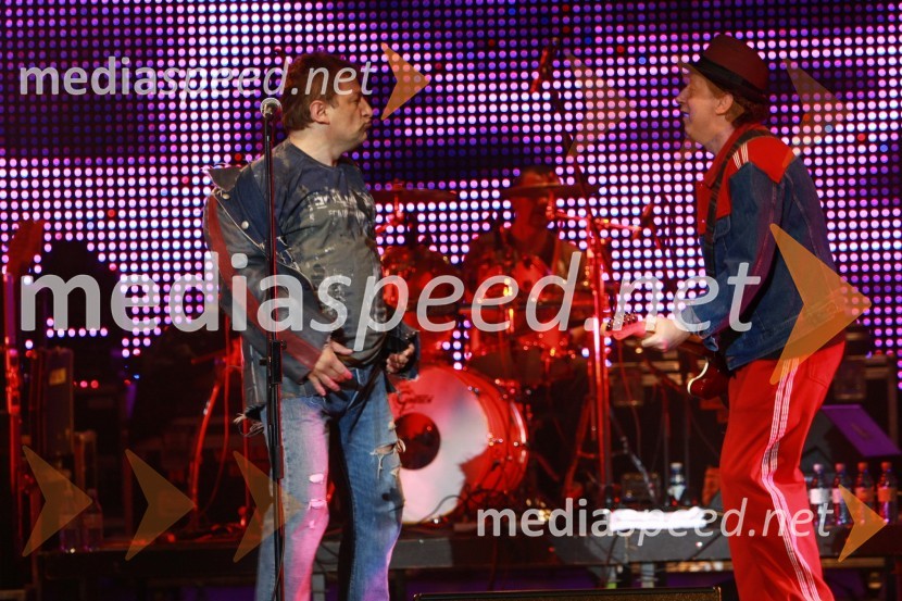 Mladen Bodalec, pevec skupine Prljavo kazalište in Jasenko Houra - Jajo, ustanovitelj ter kitarist skupine Prljavo kazalište  	 
	18. Festival Lent 2010, koncert Prljavo kazalište in Zoran Predin