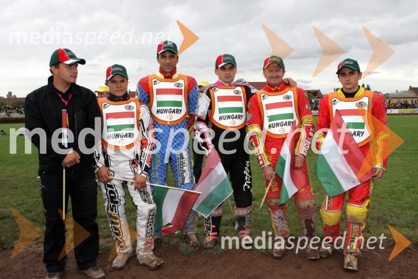 Madžarska ekipa: ..., Norbert Magosi, Zsolt Bencze, Laszlo Szatmari, Sandor Tihanyi in Joszef TabakaSPEEDWAY, svetovno prvenstvo ekip Miškolc, Madžarska