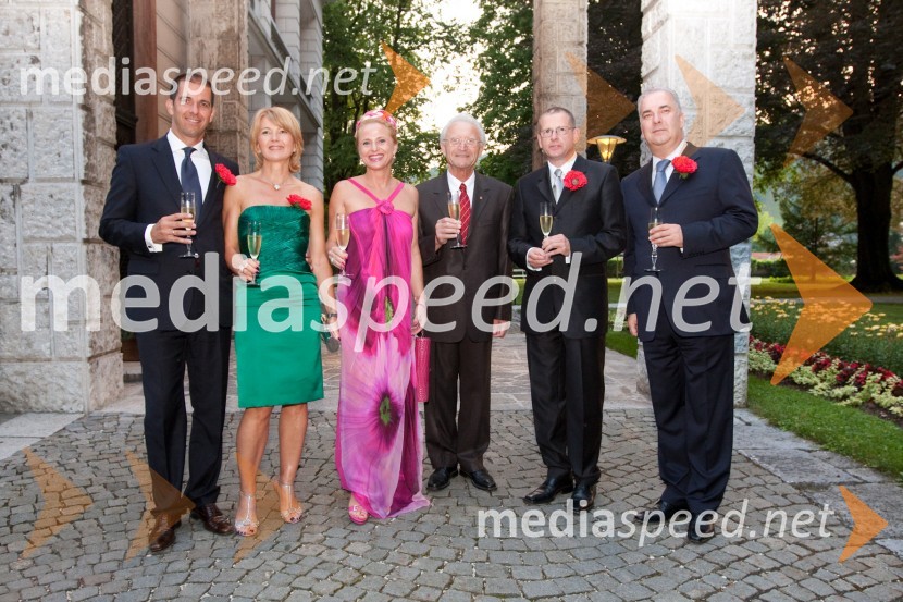 Marko Mlakar, Nevenka Črešnar Pergar, lastnica in direktorica podjetja NP Consulting, Diana Dimnik, zdravnica, ..., Bojan Brank, predsednik Lions kluba Ilirija in Samoil Filipovski, veleposlanik Republike Makedonije v SlovenijiKresna noč 2010