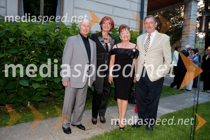 Tone Prosenc, odvetnik, Darinka Pavlič Kamien, vodja službe za odnose z javnostmi pri Telekomu Slovenija, Tjaša Andree Prosenc, odvetnica in ...Kresna noč 2010