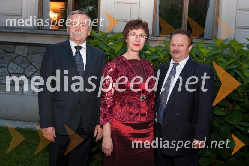Marjan Šiftar, nekdanji ambasador v Makedoniji s soprogo in Štefan Pavlinjek, direktor podjetja Roto in predsednik Obrtne zbornice Slovenije ter soprogaKresna noč 2010