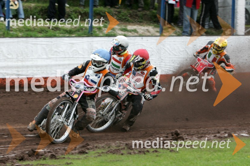 Jernej Kolenko (Slovenija), Billy Janirro (ZDA), Zsolt Bencze (Madžarska) in Guglielmo Franchetti (Italija)SPEEDWAY, svetovno prvenstvo ekip Miškolc, Madžarska
