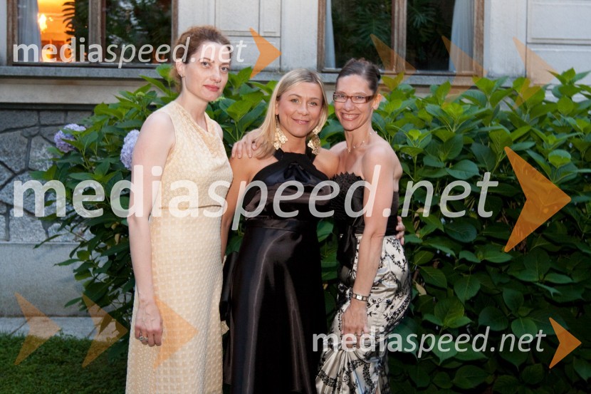 Hermina Kovačič, urednica Diners Club Magazine, Mojca Briščik, Mercator in Katja MlakarKresna noč 2010