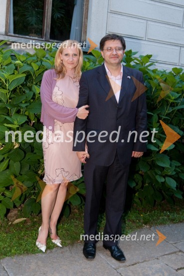 Dr. Vlado Dimovski, predsednik stranke Slovenska Unija in njegova spremljevalka Petra Lesjak MandlKresna noč 2010