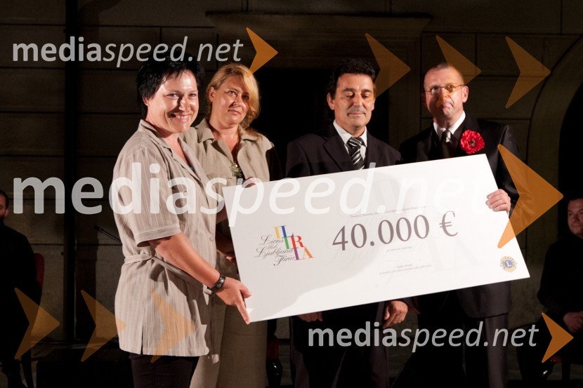 Simona Simon, Ada Požeg, Andrej Kocman, župan občine Kozje in Bojan Brank, predsednik Lions kluba IlirijaKresna noč 2010