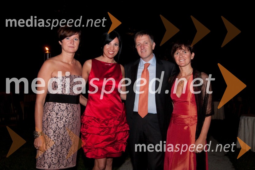 Andreja, profesorica na Ekonomski šoli, Alenka Grm Hribar, Peter Malalan, Draguljarna Malalan in soproga KarmenKresna noč 2010