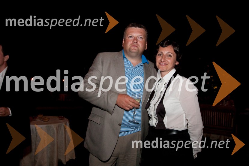 Tomaž F. Lovše, direktor Diners Club in Nada Jeraj Velan, nova predsednica Lions kluba IlirijaKresna noč 2010