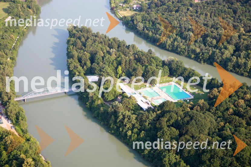 Mariborski otok, kopališčeMariborski otok - 80 let