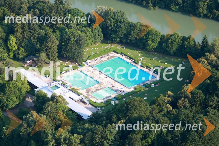 Mariborski otok, kopališčeMariborski otok - 80 let