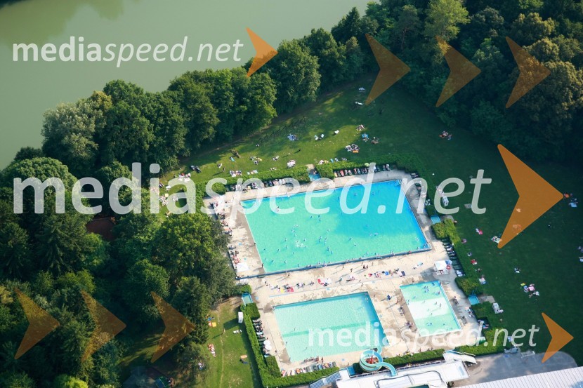 Mariborski otok, kopališčeMariborski otok - 80 let