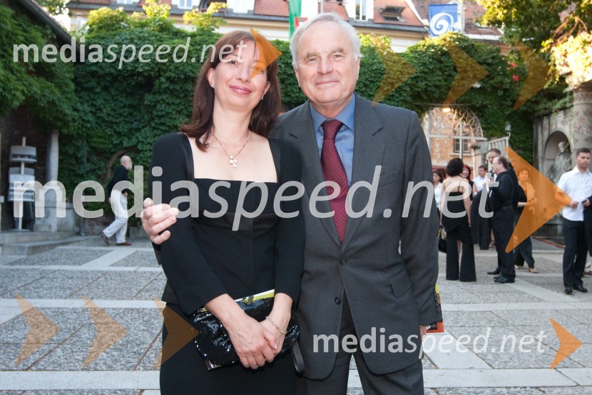 Kristijan Ukmar, nekdanji ravnatelj SNG Opera in Balet Ljubljana in soproga Branka Strmole Ukmar, pedagoginjaMahler v Ljubljani, otvoritev Festivala Ljubljana 2010