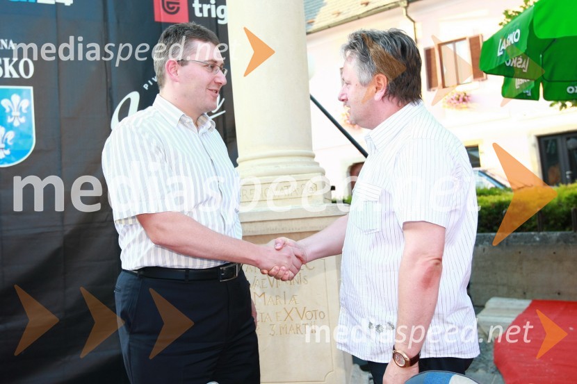 Žiga Debeljak, predsednik uprave družbe Mercator in Dušan Zorko, direktor družbe Pivovarna Laško d.d.Pivo in cvetje 2010, otvoritev