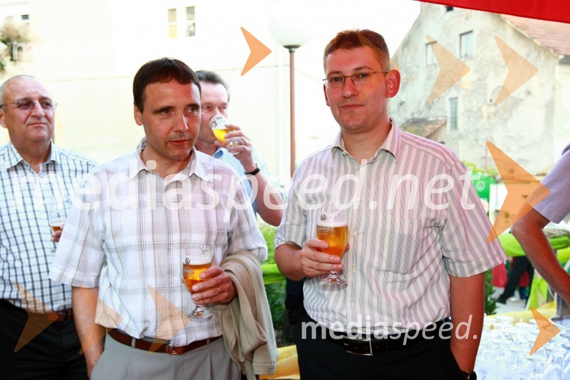 Robert Šega, svetovalec direktorja za finančne naložbe družbe Pivovarna Laško d.d. in Žiga Debeljak, predsednik uprave družbe MercatorPivo in cvetje 2010, otvoritev