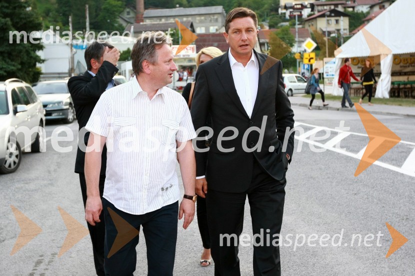 Dušan Zorko, direktor družbe Pivovarna Laško d.d. in Borut Pahor, predsednik vlade Republike SlovenijePivo in cvetje 2010, otvoritev