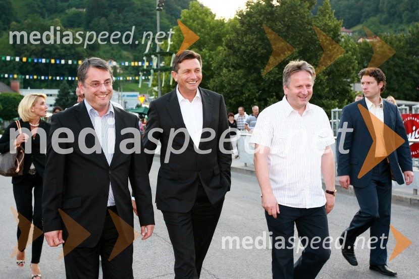 Matjaž Han, poslanec, Borut Pahor, predsednik vlade Republike Slovenije in Dušan Zorko, direktor družbe Pivovarna Laško d.d.Pivo in cvetje 2010, otvoritev