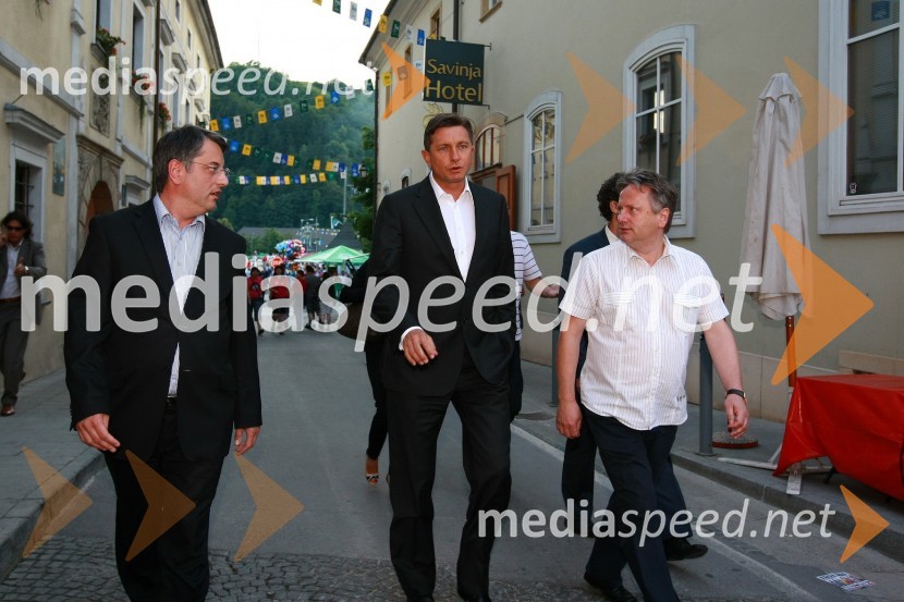 Matjaž Han, poslanec, Borut Pahor, predsednik vlade Republike Slovenije in Dušan Zorko, direktor družbe Pivovarna Laško d.d.Pivo in cvetje 2010, otvoritev