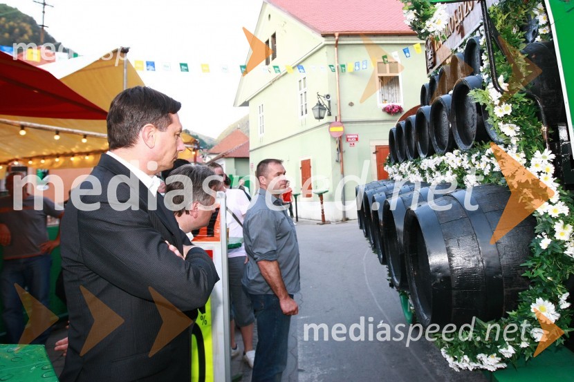 Borut Pahor, predsednik vlade Republike SlovenijePivo in cvetje 2010, otvoritev