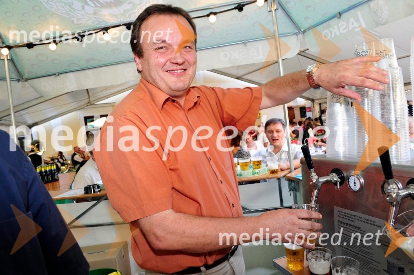 Franc Zdolšek, župan občine LaškoPivo in cvetje 2010, otvoritev