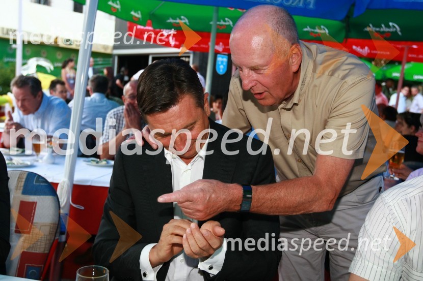 Borut Pahor, predsednik vlade Republike Slovenije in Anton Turnšek, nekdanji predsednik uprave družbe Pivovarna Laško d.d.Pivo in cvetje 2010, otvoritev