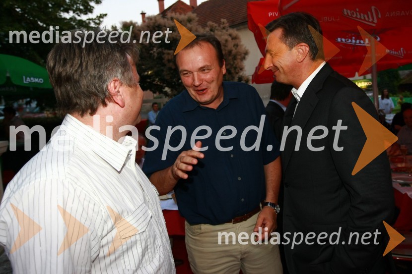 Dušan Zorko, direktor družbe Pivovarna Laško d.d., Franc Zdolšek, župan občine Laško in Borut Pahor, predsednik vlade Republike SlovenijePivo in cvetje 2010, otvoritev