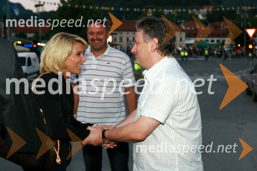 Mag. Simona Dimic, vodja kabineta predsednika vlade RS in Dušan Zorko, direktor družbe Pivovarna Laško d.d.Pivo in cvetje 2010, otvoritev