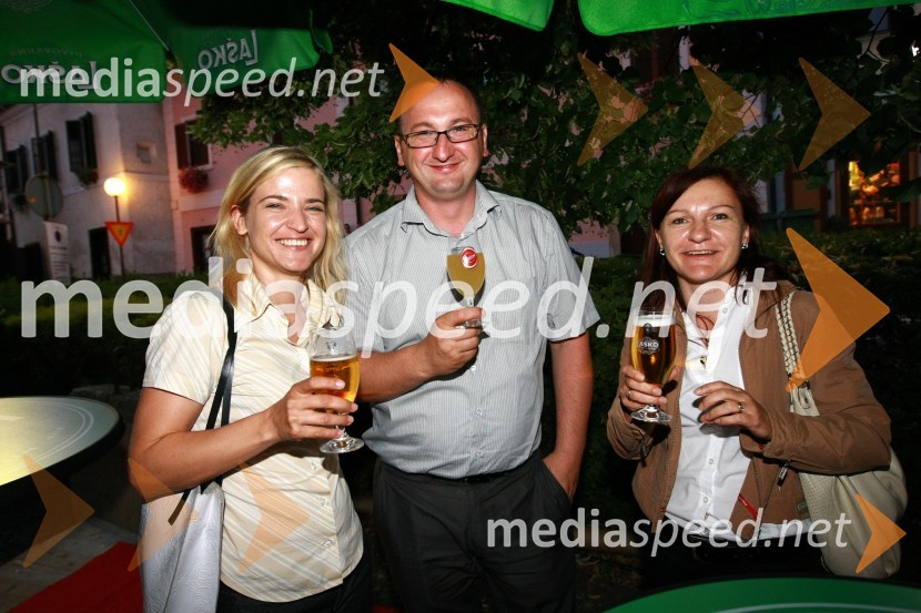 ..., ... in Mirjam Hočevar, finančna direktorica Pivovarna Union d.d.Pivo in cvetje 2010, otvoritev