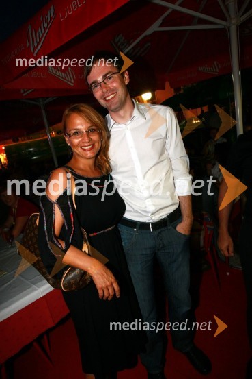 Melanie Seier Larsen in Urban MurmayerPivo in cvetje 2010, otvoritev