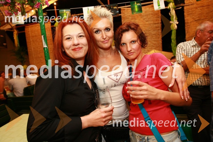 ..., ... in Darja Pavčnik, komerciala družbe Pivovarna Laško d.d.Pivo in cvetje 2010, otvoritev