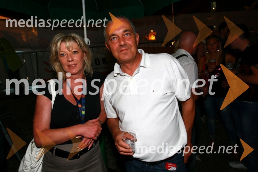 Tatjana Mileta, direktorica GIZ-a in mestna svetnica MOM-a ter Željko Vogrin, načelnik Upravne enote Maribor18. Festival Lent 2010, zaključek festivala z Magnifico&Turbulenza